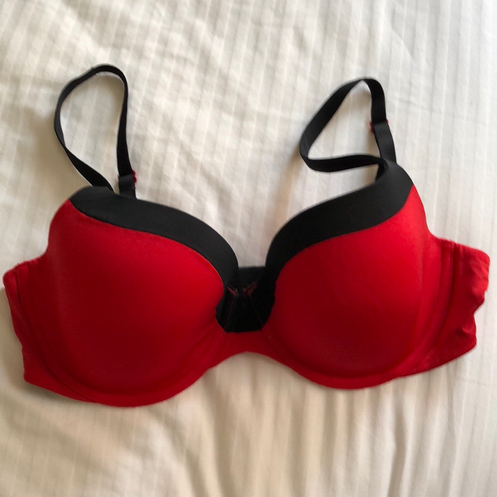 Victoria’s Secret Lined Demi 36D